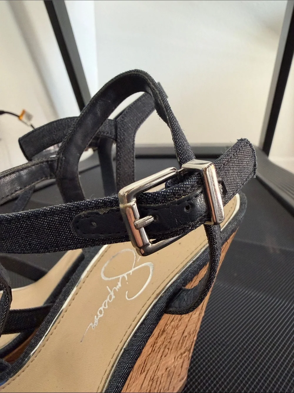 Women’s Jessica Simpson Navy denim T-Strap cork Wedge baddie size 8.5 Sandals
